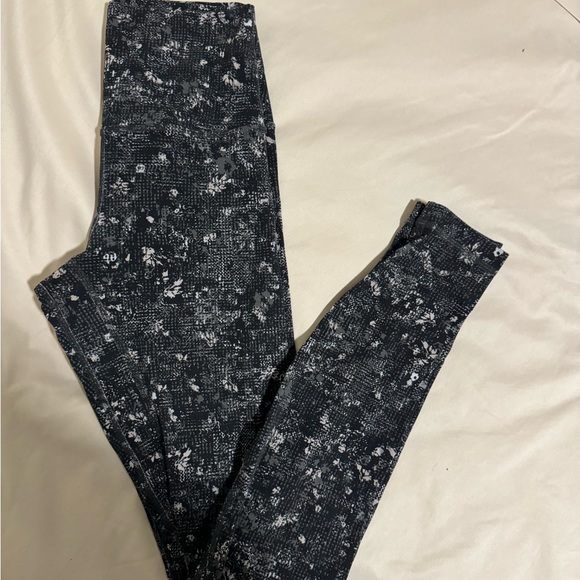 lululemon athletica Pants - Patterned lulu align leggings 25” high rise